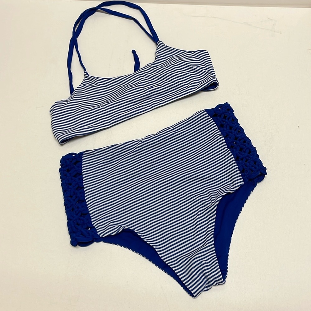 - NWOT Reversible 2 piece